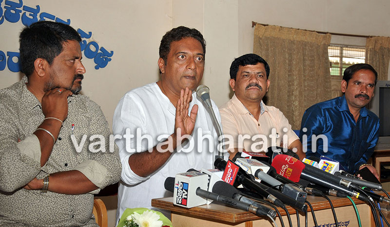 ಪ್ರಧಾನಿ ನರೇಂದ್ರ ಮೋದಿ ಮೋಸ್ಟ್ ಡೇಂಜರಸ್: ಪ್ರಕಾಶ್ ರೈ ವಾಗ್ದಾಳಿ